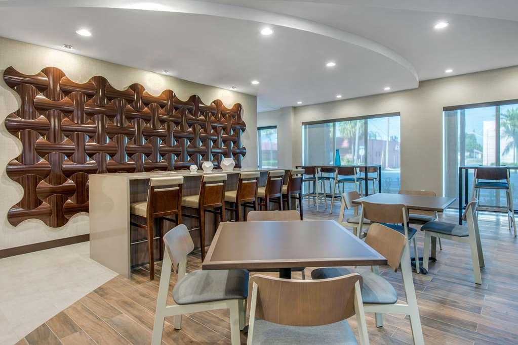 Comfort Suites Fort Lauderdale Airport & Cruise Port Дейния Бийч Ресторант снимка