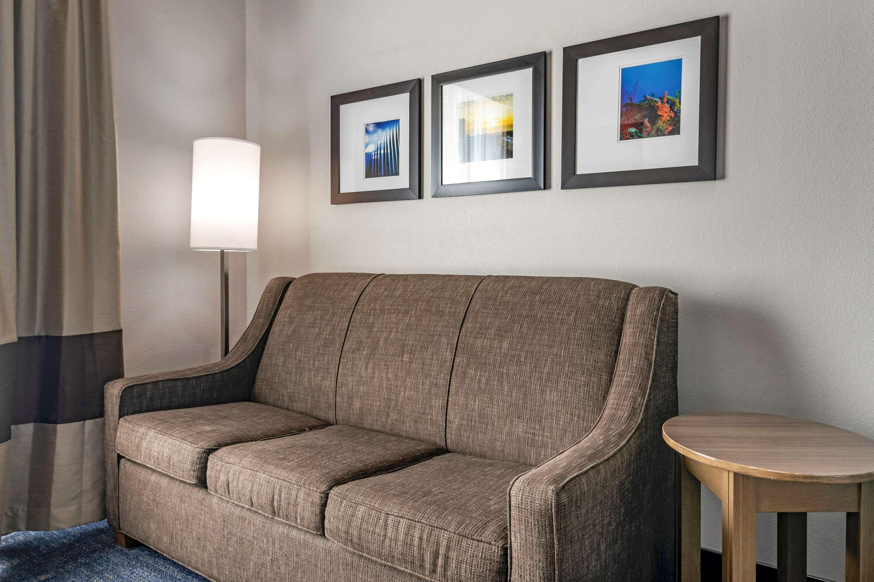 Comfort Suites Fort Lauderdale Airport & Cruise Port Дейния Бийч Екстериор снимка
