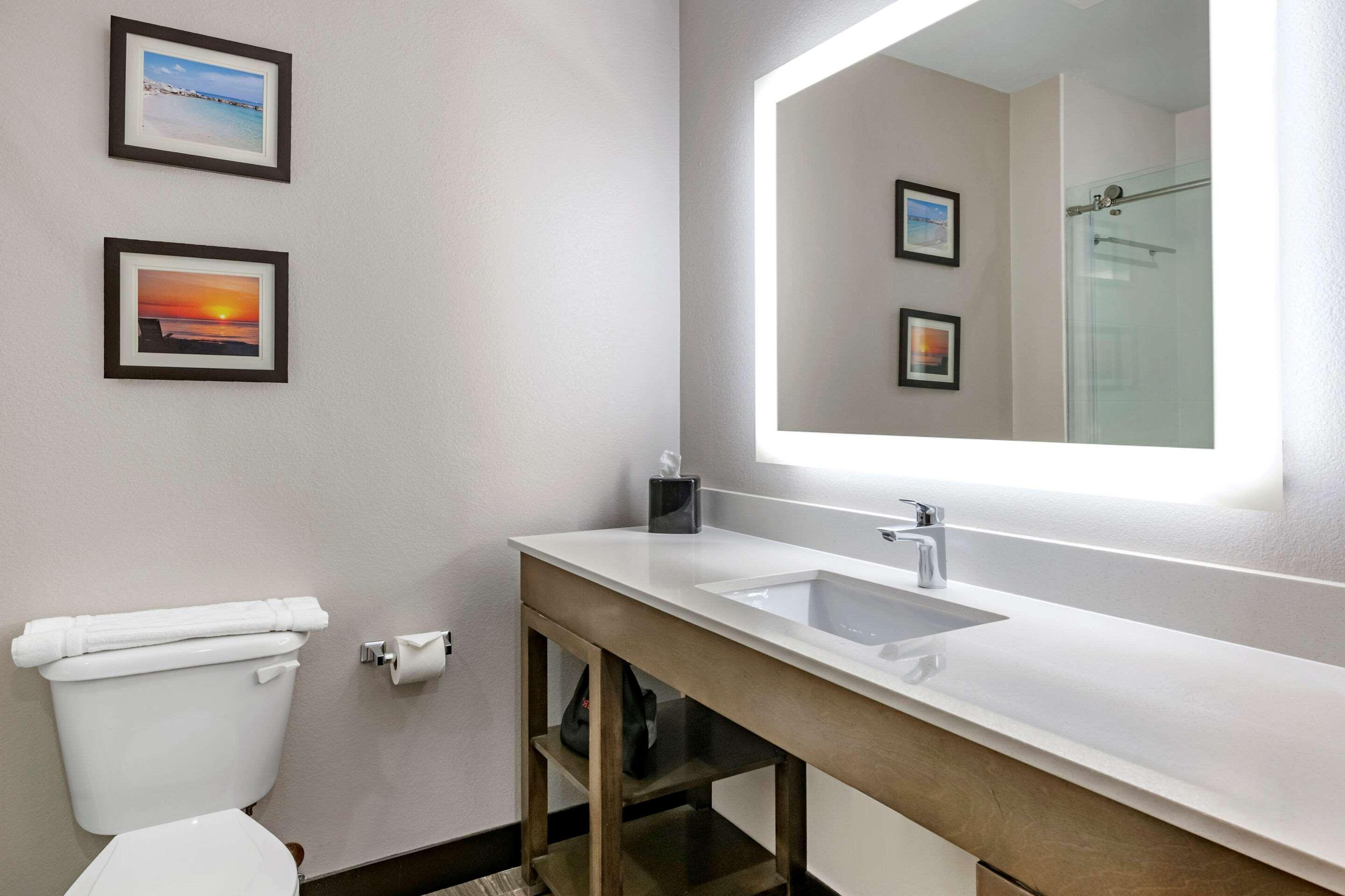 Comfort Suites Fort Lauderdale Airport & Cruise Port Дейния Бийч Екстериор снимка