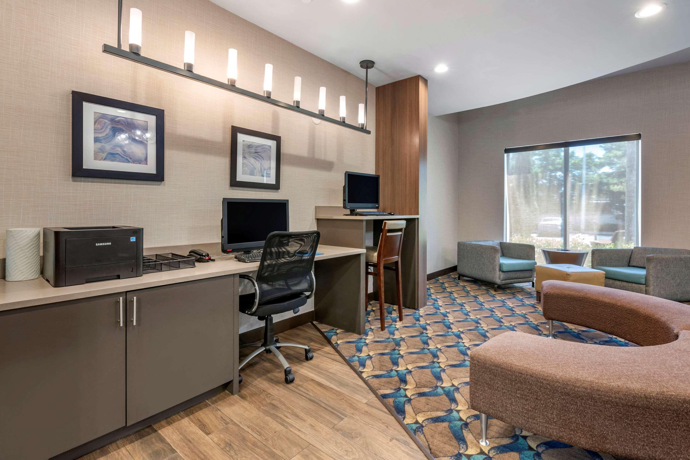 Comfort Suites Fort Lauderdale Airport & Cruise Port Дейния Бийч Екстериор снимка